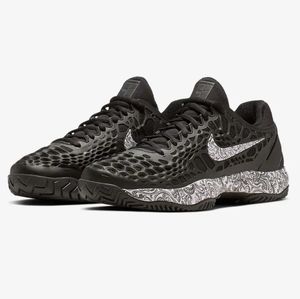Like New! Women's Nike Zoom Cage 2 Filigree! Black & White!